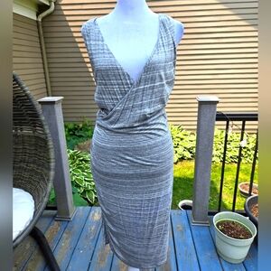 Banana Republic Gray Slub Sleeveless Form Fitting Dress